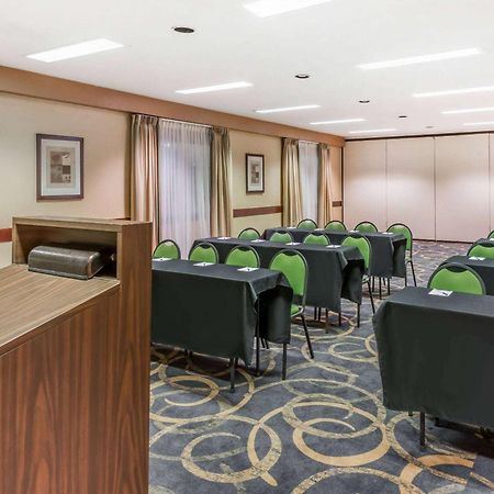 Baymont By Wyndham Greensburg Ngoại thất bức ảnh