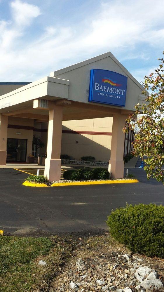 Baymont By Wyndham Greensburg Ngoại thất bức ảnh